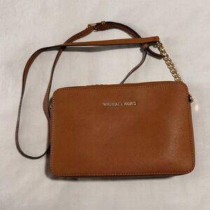 Gently Used - Michael Kors Jet Set Large Saffiano Leather Crossbody Bag